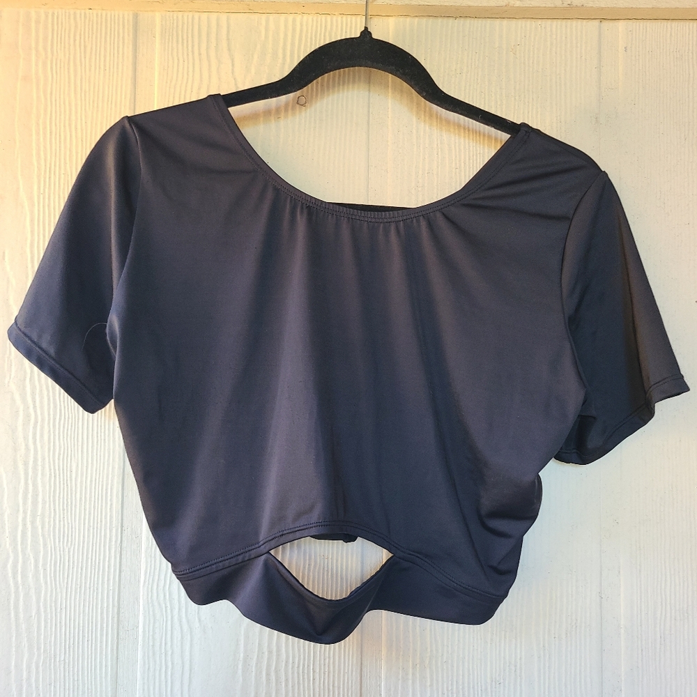 Avia Black Crop Top with Criss Cross Straps in Back Size Large